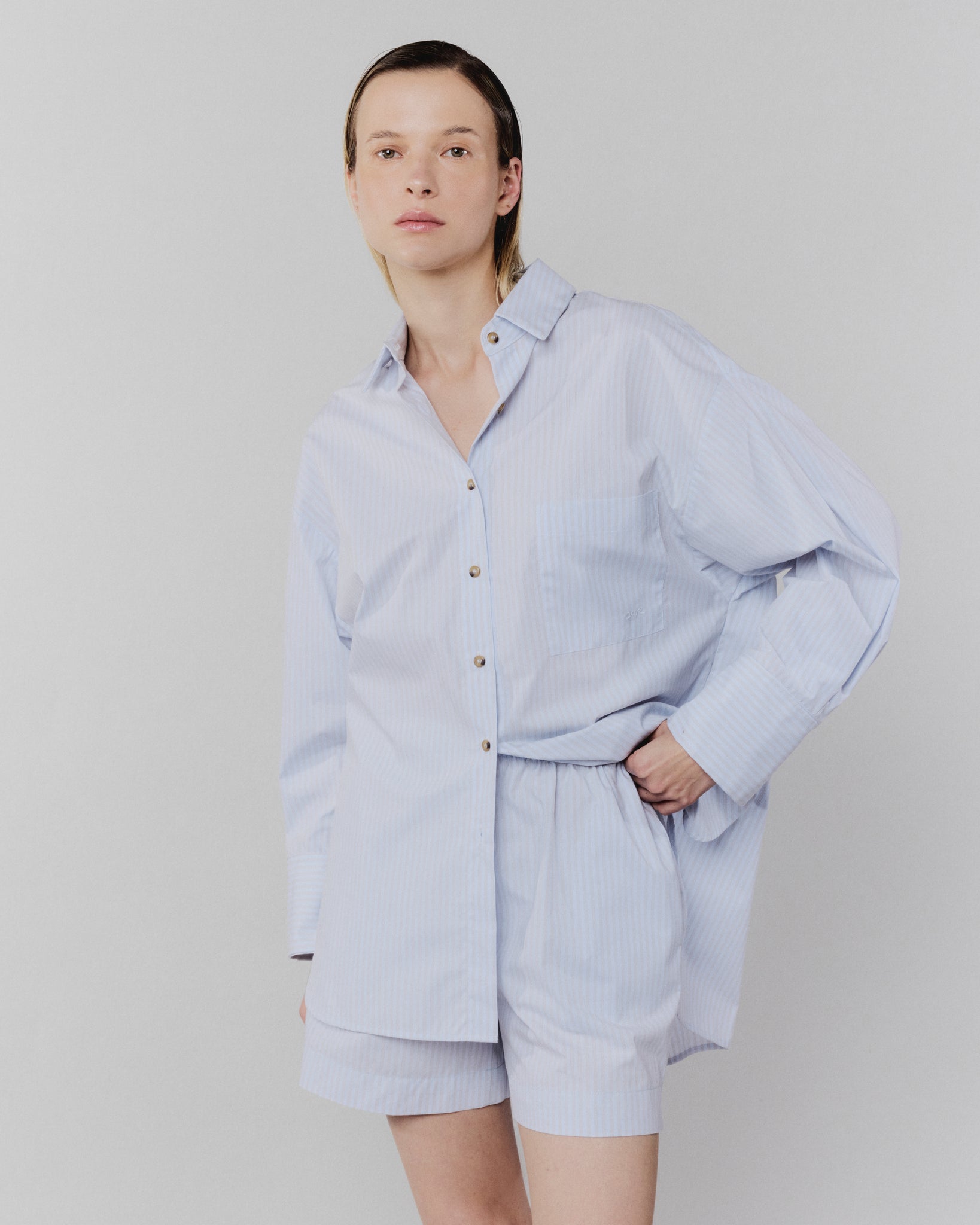 0018 CLASSIC BOXER CELESTE CON LINEAS