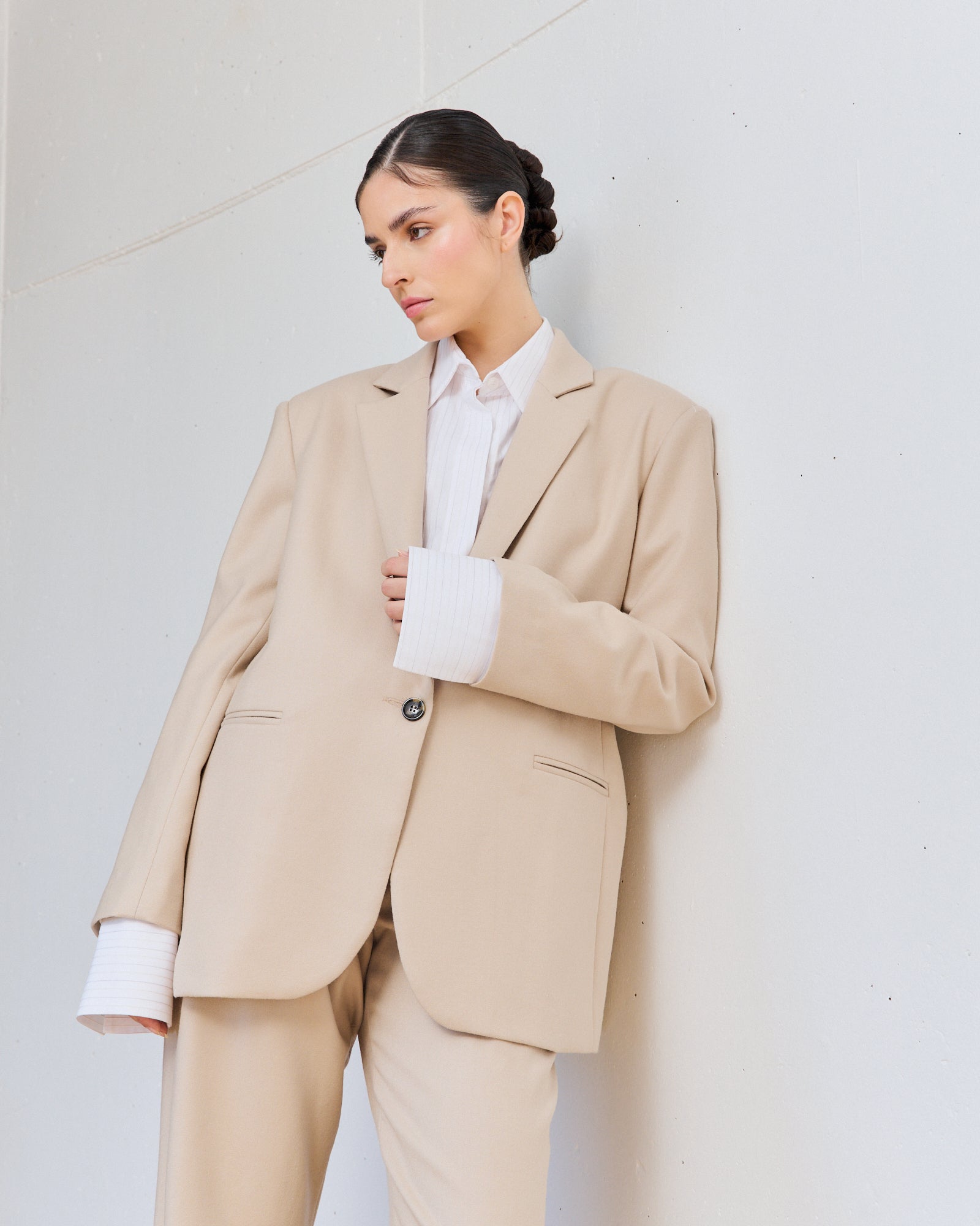 0008 BLAZER BEIGE LANA GRUESA