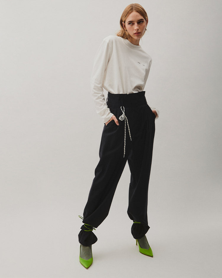 0016 UNISEX WHITE TSHIRT